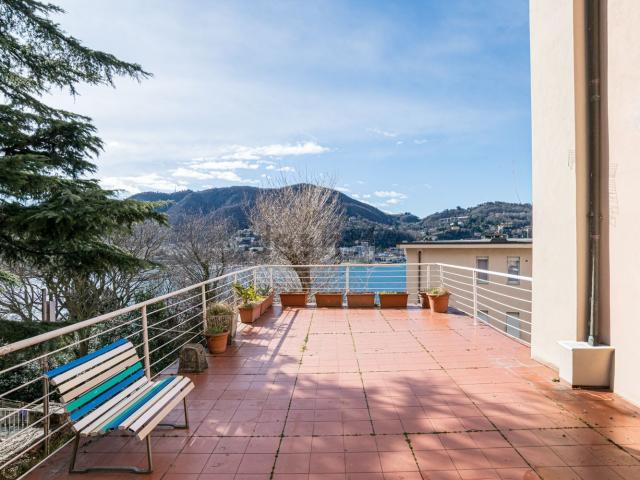 Appartamento in vendita di 150 m² in Via Torno