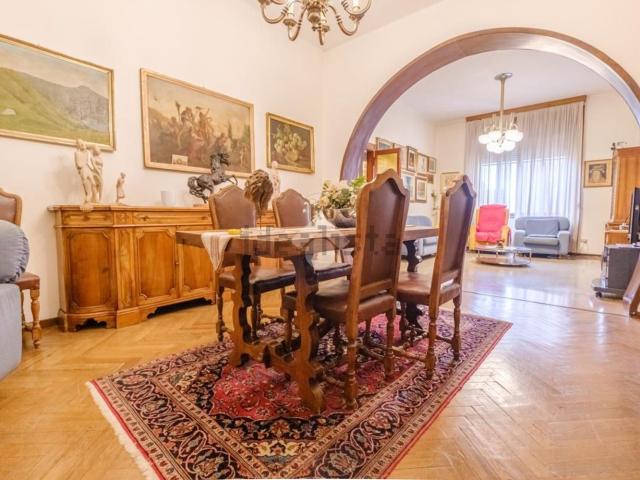 Appartamento in vendita di 150 m² in Via Teodoro Frizzoni, 28
