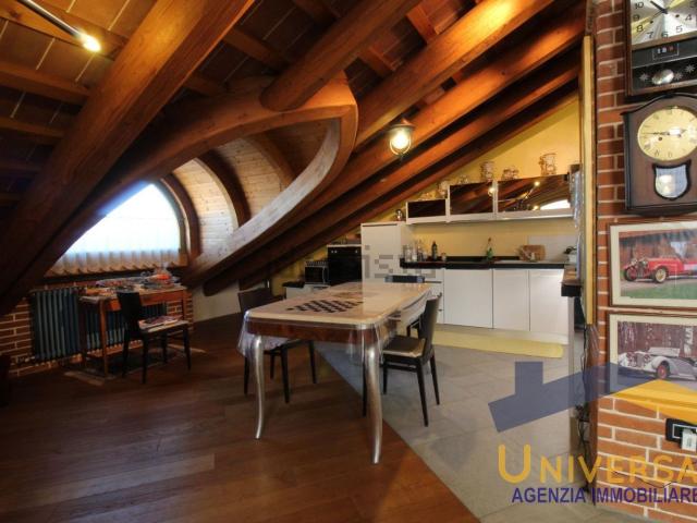 Appartamento in vendita di 150 m² in Via Ungheria, 2