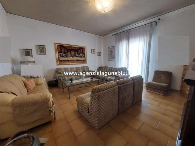 Appartamento in vendita di 150 m² in Via Val Demone