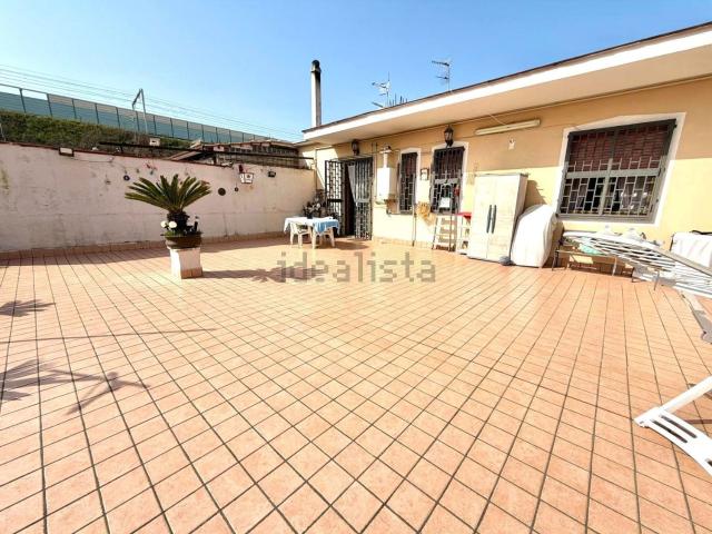 Appartamento in vendita di 150 m² in Via Vecchia Napoli, 107