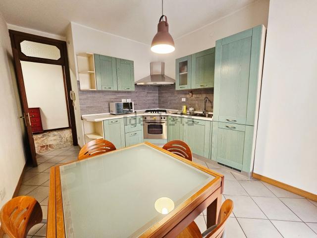 Appartamento in vendita di 150 m² in Via Vito Volterra, 10