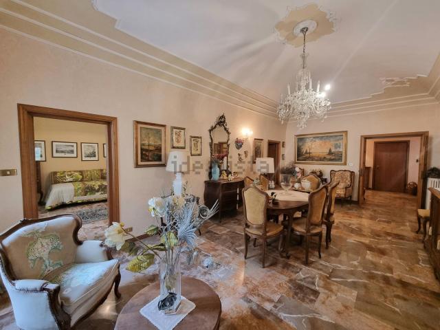 Appartamento in vendita di 150 m² in Via Vittorio Emanuele II, 80