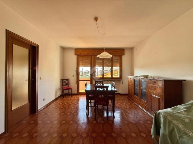 Appartamento in vendita di 150 m² in Via Vittorio Veneto, 300