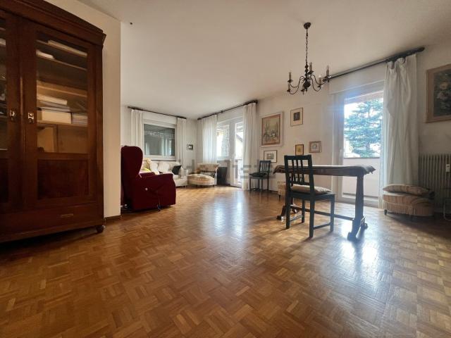 Appartamento in vendita di 150 m² in Via Vittorio Veneto