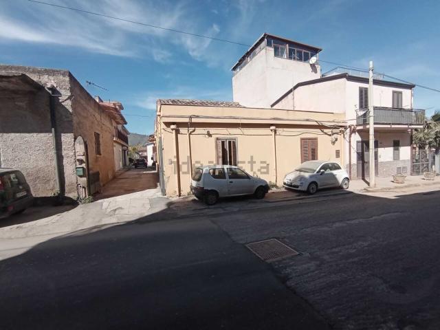 Appartamento in vendita di 150 m² in Via Villagrazia, 347