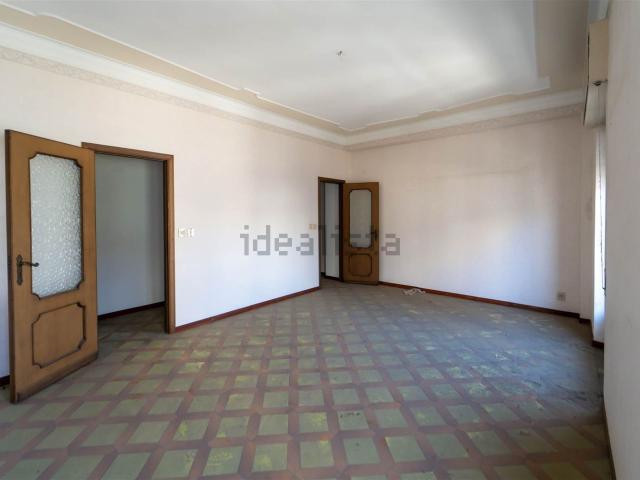 Appartamento in vendita di 150 m² in Via Vincenzo Bellini, 12
