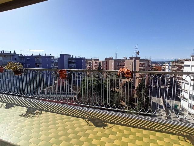 Appartamento in vendita di 150 m² in Viale Tica