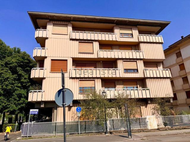 Appartamento in vendita di 150 m² in Viale Vittorio Bottego