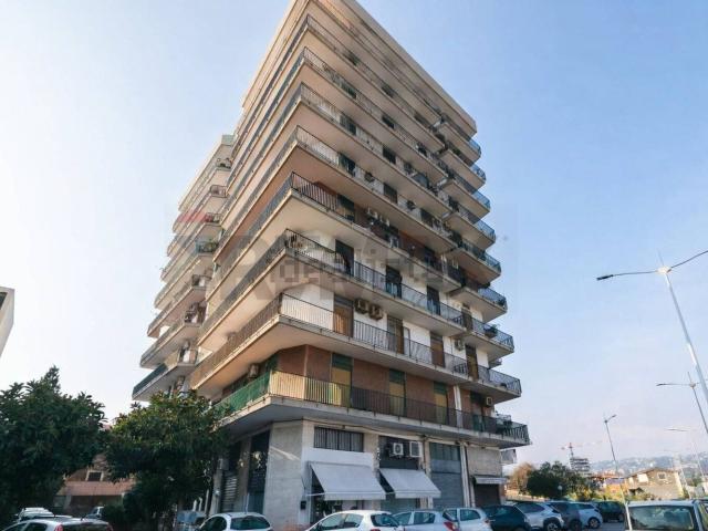 Appartamento in vendita di 150 m² in Viale Alcide De Gasperi, 241