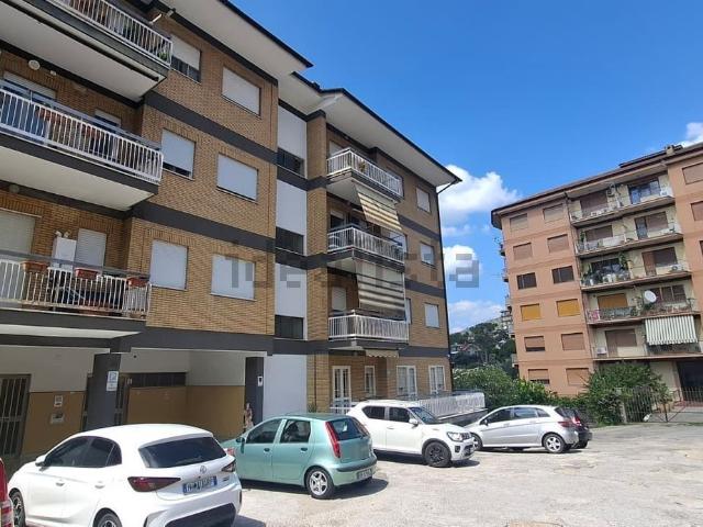 Appartamento in vendita di 150 m² in Viale Alfonso Bartoli