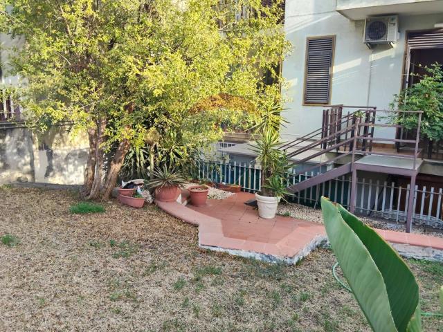 Appartamento in vendita di 150 m² in Viale Angelo Vasta, 4