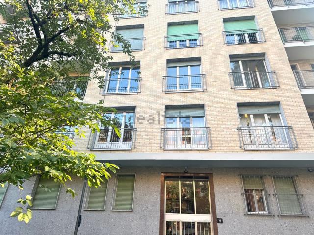 Appartamento in vendita di 150 m² in Viale Beatrice d&apos Este, 38