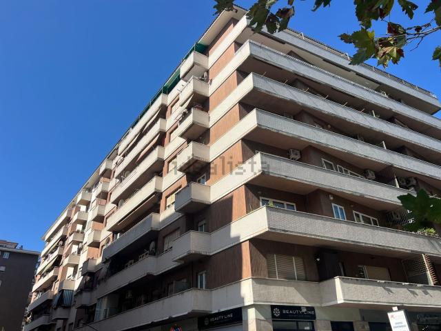 Appartamento in vendita di 150 m² in Viale degli Ammiragli