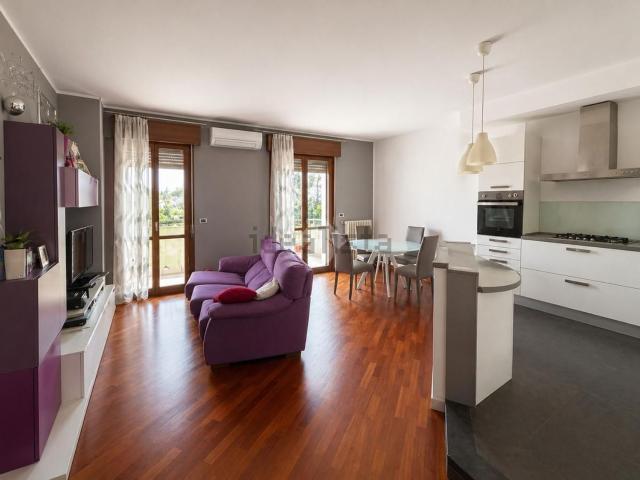 Appartamento in vendita di 150 m² in Viale dell&apos Appennino, 455