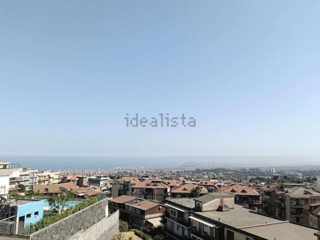 Appartamento in vendita di 150 m² in Viale dell&apos Autonomia, 74