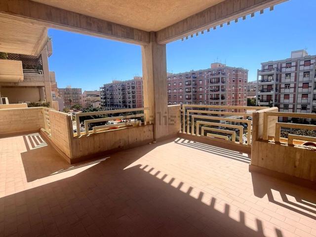 Appartamento in vendita di 150 m² in Viale della Libertà