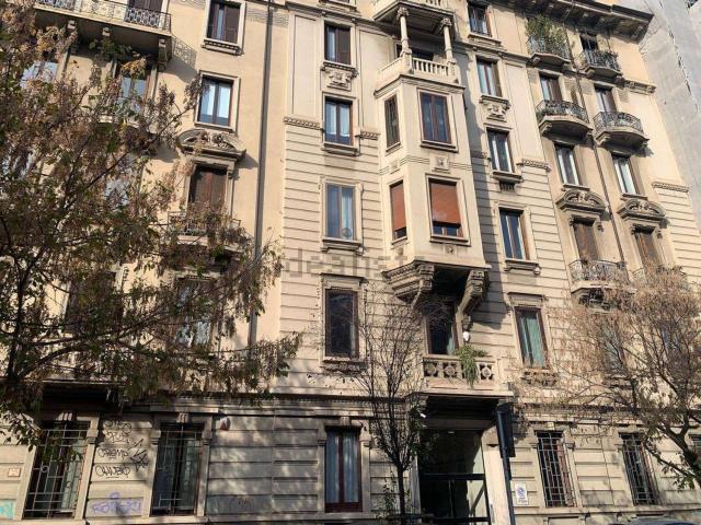 Appartamento in vendita di 150 m² in Viale Emilio Caldara, 43