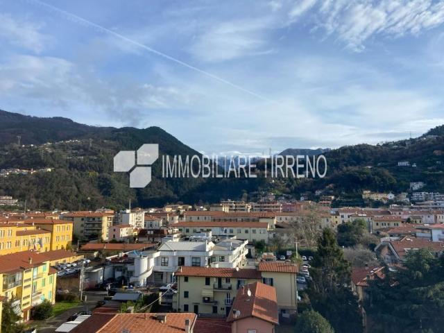 Appartamento in vendita di 134 m² in Viale Eugenio Chiesa