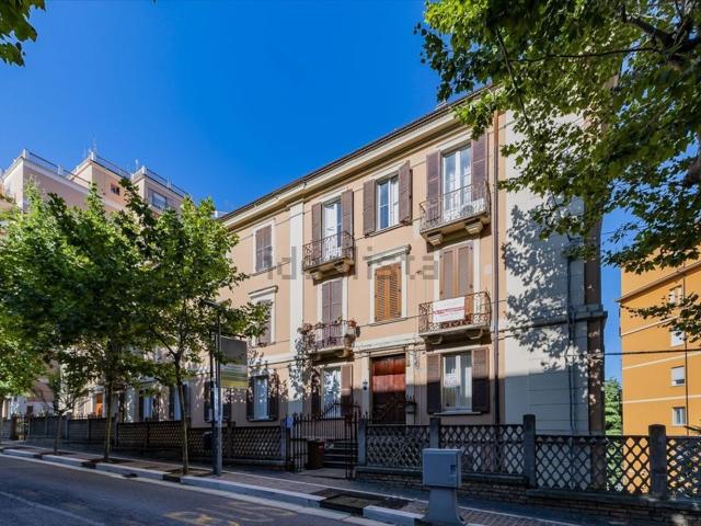 Appartamento in vendita di 150 m² in Viale Giovanni Amendola