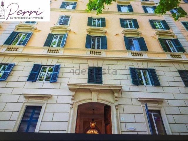Appartamento in vendita di 150 m² in Viale Giulio Cesare, 71