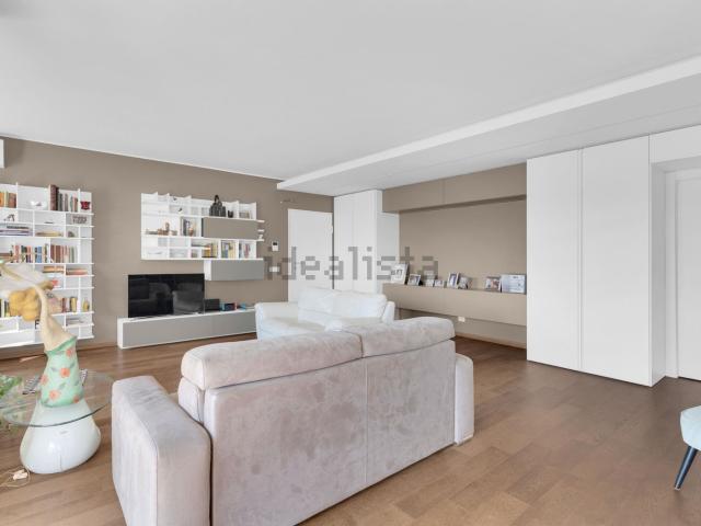 Appartamento in vendita di 150 m² in Viale Giuseppe Verdi, 22