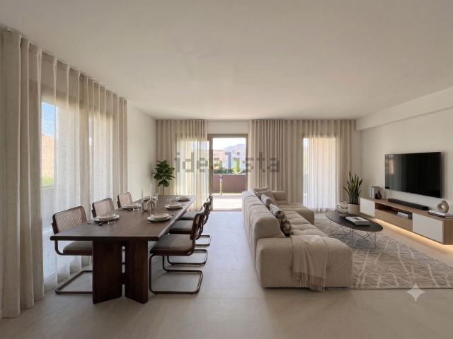 Appartamento in vendita di 150 m² in Viale Ilaria Alpi, 80