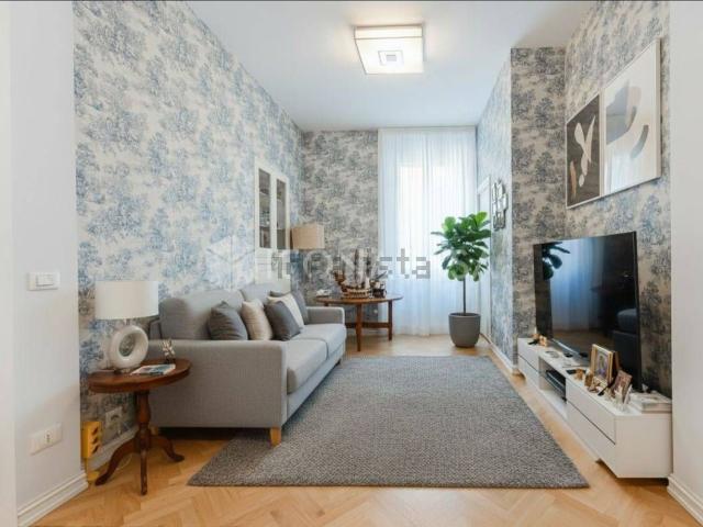 Appartamento in vendita di 150 m² in Viale Lunigiana, 16