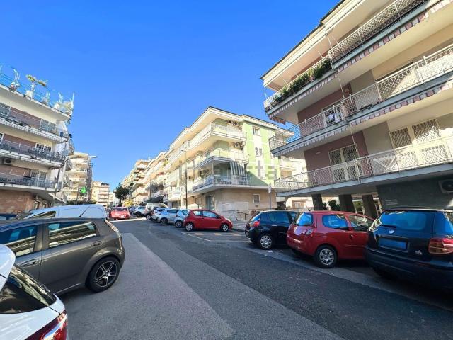 Appartamento in vendita di 150 m² in Viale Poggio di Capodimonte, 33