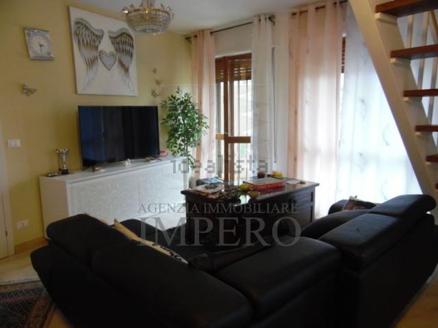 Appartamento in vendita di 150 m² in Corso Genova, 82