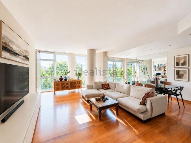Appartamento in vendita di 150 m² in Corso Sempione, 75