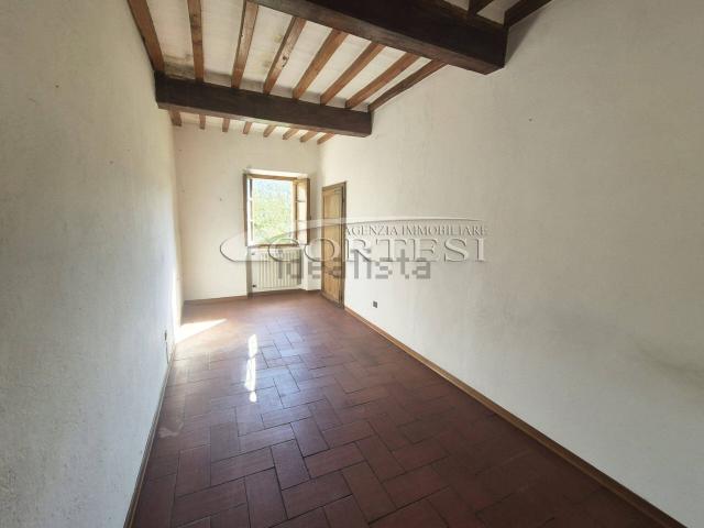 Appartamento in vendita di 150 m² in Frazione Petrelle