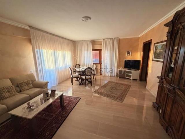 Appartamento in vendita di 150 m² in Largo Catone