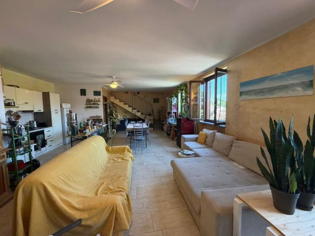 Appartamento in vendita di 150 m² in Località Mottalunga