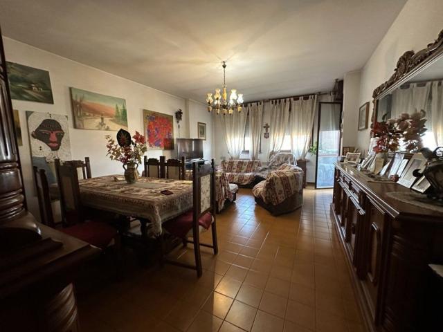Appartamento in vendita di 150 m² in Piazza CORTINA, 1