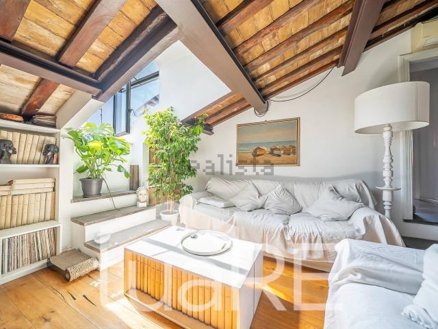 Appartamento in vendita di 150 m² in Piazza di Santa Maria in Trastevere