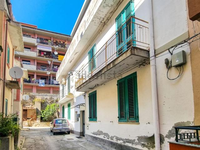 Appartamento in vendita di 150 m² in Piazza Francesco Fazio, 8