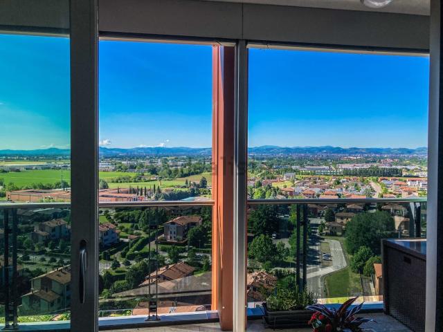 Appartamento in vendita di 150 m² in Piazza Lorusso, 1