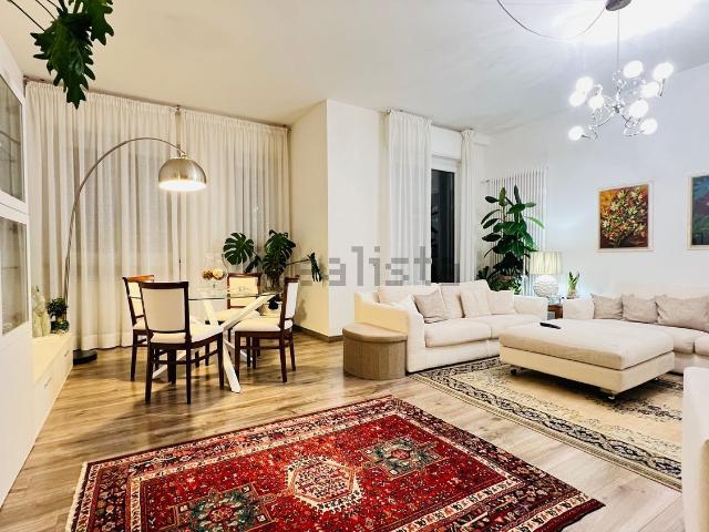 Appartamento in vendita di 150 m² in Piazza Ludovico Benvenuti, 11