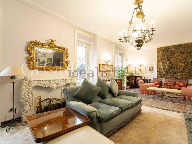 Appartamento in vendita di 150 m² in Piazza Sant&apos Ambrogio, 2