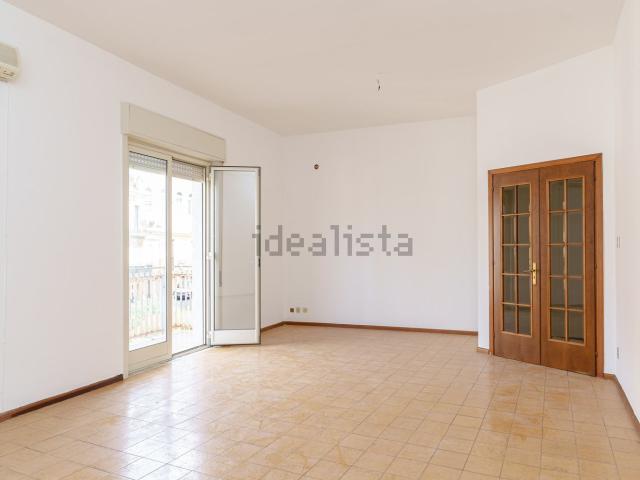Appartamento in vendita di 150 m² in Piazza Umberto, 12