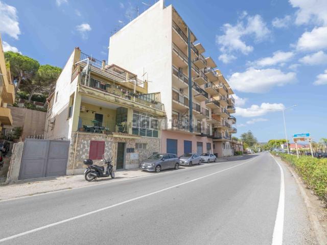 Appartamento in vendita di 150 m² in Strada Statale 113 Dir