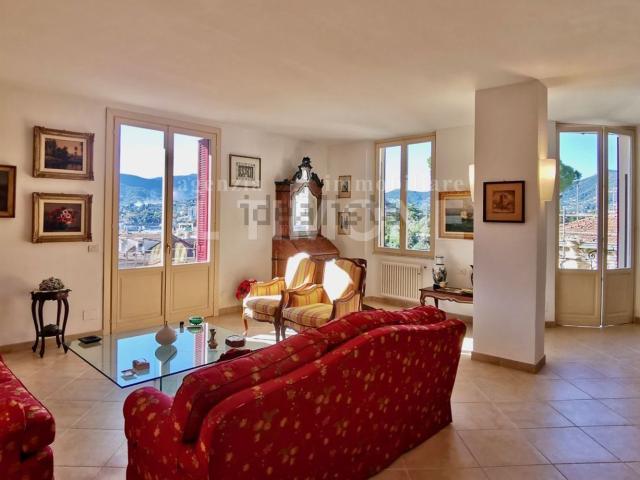 Appartamento in vendita di 151 m²