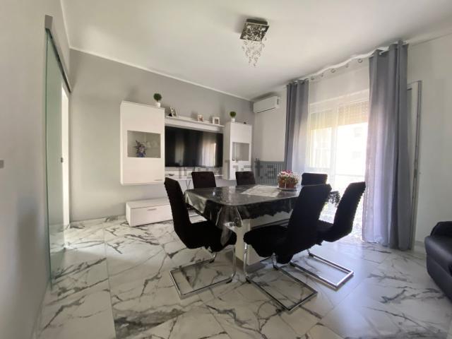 Appartamento in vendita di 151 m² in Via Carlo Pisacane