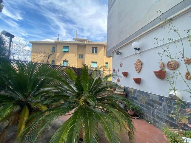 Appartamento in vendita di 151 m² in Via Antonio Burlando