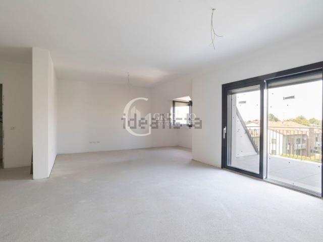 Appartamento in vendita di 151 m² in Via Alcide De Gasperi