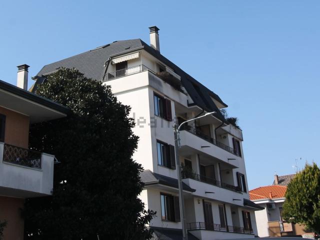 Appartamento in vendita di 151 m² in Via Asolo, 8