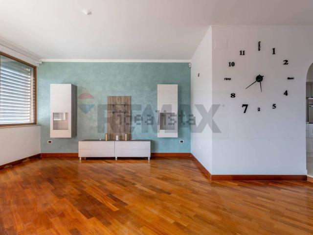 Appartamento in vendita di 151 m² in Via Austria, 26
