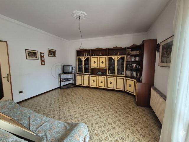 Appartamento in vendita di 151 m² in Via Bergamo