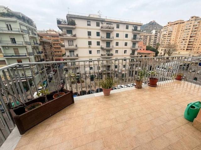 Appartamento in vendita di 151 m² in Via Giuseppe Alessi, 25